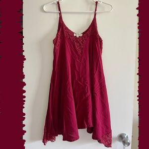 Short lacy maroon dress